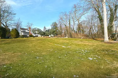 17 Susan Lane, Dix Hills, NY 11746 - Photo 33