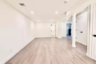 10 Amarr Dr, Shirley, NY 11967 - Photo 19