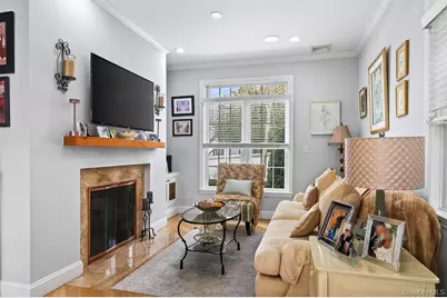 1309 Shelbourne Avenue, Mamaroneck, NY 10543 - Photo 11