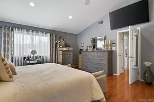 1309 Shelbourne Ave, Mamaroneck, NY 10543 - Photo 21