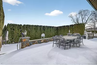 1309 Shelbourne Avenue, Mamaroneck, NY 10543 - Photo 41