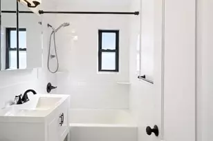 75-35 217th St, Oakland Gardens, NY 11364 - Photo 9