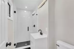 2 Chapel Ct, Orangeburg, NY 10962 - Photo 23