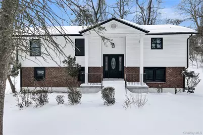 2 Chapel Court, Orangeburg, NY 10962 - Photo 1