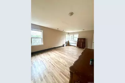 2780 Rockaway Avenue, Oceanside, NY 11572 - Photo 7