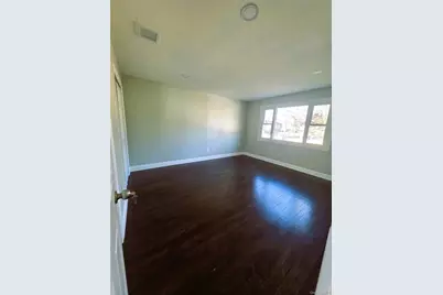 1334 Connetquot Avenue, Central Islip, NY 11722 - Photo 9