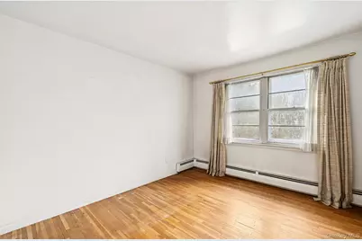 225 Port Washington Boulevard, Port Washington, NY 11050 - Photo 11