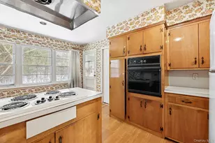 225 Port Washington Blvd, Port Washington, NY 11050 - Photo 7