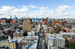 204 W 10th St, New York, NY 10014 - Photo 21