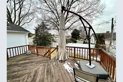 10 Whitlock Street, Plainview, NY 11803 - Photo 19