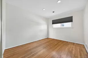 10 Whitlock St, Plainview, NY 11803 - Photo 13