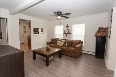 14 Walnut Street, Wyandanch, NY 11798 - Photo 3