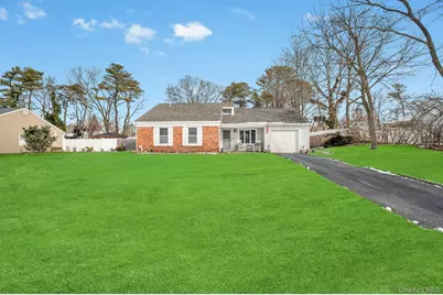 17 Groton Lane, Coram, NY 11727 - Photo 7