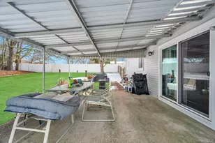 17 Groton Ln, Coram, NY 11727 - Photo 33