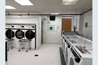 1019 Van Siclen Avenue #5G, Brooklyn, NY 11207 - Photo 9