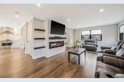 665 Mount Sinai Coram Road, Mount Sinai, NY 11766 - Photo 11