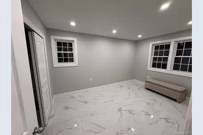 2819 Schurz Avenue, Bronx, NY 10465 - Photo 7