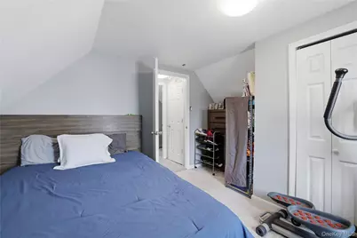 215 Monroe Street, Franklin Square, NY 11010 - Photo 15