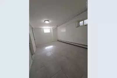 10532 192nd Street, Saint Albans, NY 11412 - Photo 13