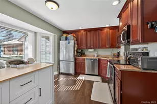 171 Melanie Way, Commack, NY 11725 - Photo 15