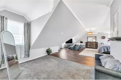 19 Radburn Drive, Commack, NY 11725 - Photo 17