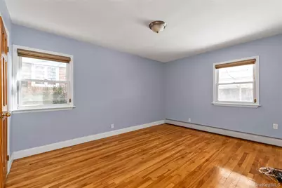 15040 16th Road, Whitestone, NY 11357 - Photo 5