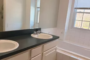 10 Silver Ct, Ridge, NY 11961 - Photo 9