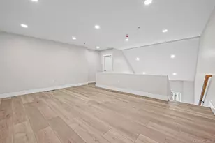 80 Division St, Patchogue, NY 11772 - Photo 13