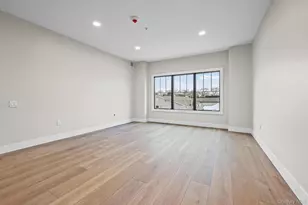 80 Division St, Patchogue, NY 11772 - Photo 5