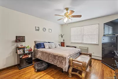 [Address not provided], Bayside, NY 11361 - Photo 13