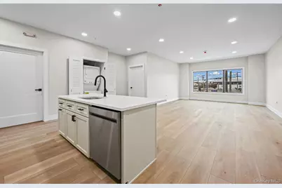 80 Division Street #2c,2d,1c,1d,1g, Patchogue, NY 11772 - Photo 3