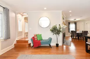 62 Hudson Rd, Floral Park, NY 11001 - Photo 5