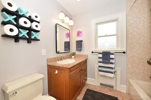 62 Hudson Rd, Floral Park, NY 11001 - Photo 27