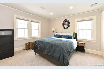 62 Hudson Road, Floral Park, NY 11001 - Photo 19