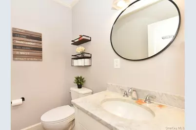 62 Hudson Road, Floral Park, NY 11001 - Photo 17