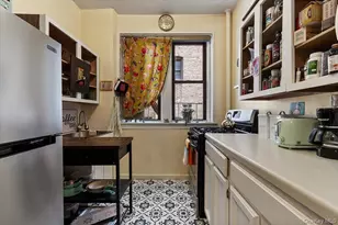 854 W 181st St, New York, NY 10033 - Photo 7