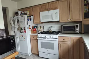 458 Mariners Way, Copiague, NY 11726 - Photo 3