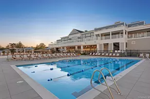 28301 Spruce Pond Cir, Plainview, NY 11803 - Photo 37