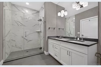 28301 Spruce Pond Circle, Plainview, NY 11803 - Photo 23