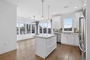 28301 Spruce Pond Cir, Plainview, NY 11803 - Photo 11