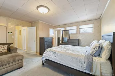 17 Standish Road, Valley Stream, NY 11580 - Photo 15