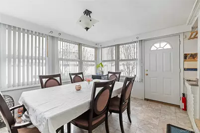 17 Standish Road, Valley Stream, NY 11580 - Photo 9