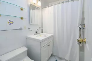 1 Toms Point Ln, Port Washington, NY 11050 - Photo 15