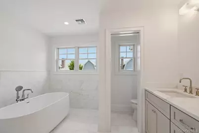 48 Plainview Road, Woodbury, NY 11797 - Photo 29