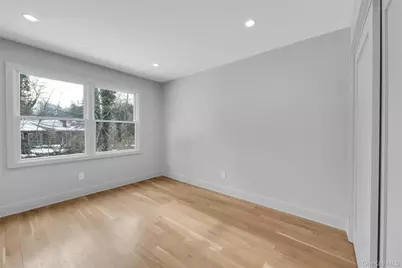 4 Northwood Court, Woodbury, NY 11797 - Photo 23