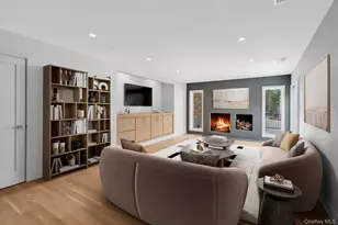 4 Northwood Ct, Woodbury, NY 11797 - Photo 9