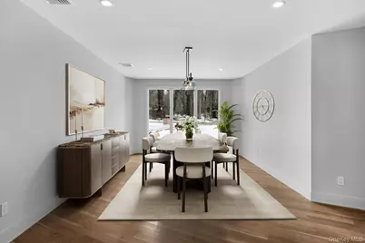 4 Northwood Court, Woodbury, NY 11797 - Photo 7