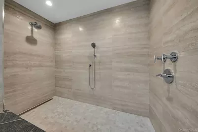 4 Northwood Court, Woodbury, NY 11797 - Photo 21