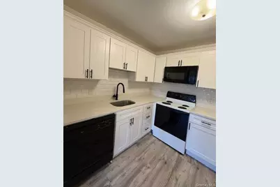 4 Scarborough Lane #B, Wappingers Falls, NY 12590 - Photo 3
