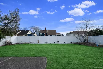 2337 Sycamore Avenue, Wantagh, NY 11793 - Photo 3